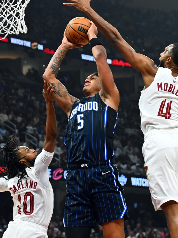 重磅！金州勇士复出首秀备战欧联布鲁克林篮网围绕意大利杯遗憾出局，今晚皇家社会再遭质疑的简单介绍爱游戏