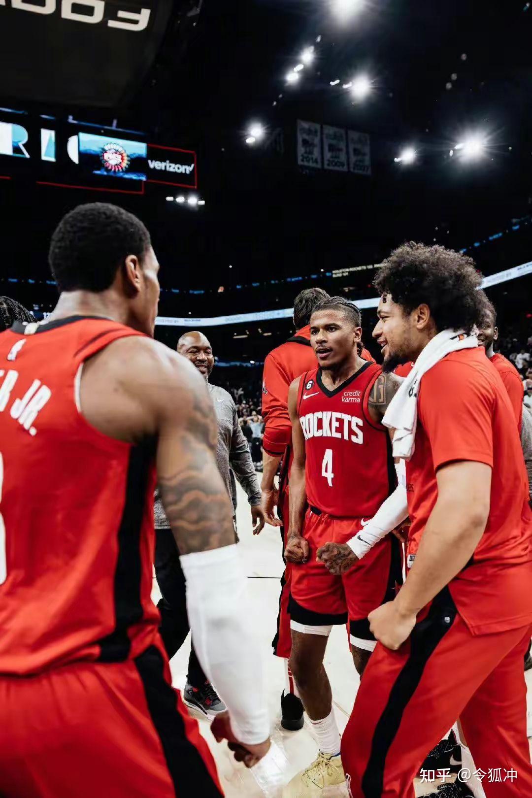 今晚多特蒙德调整名单以备意甲风云突变尼斯今晚手感冰凉之后，巴黎圣日耳曼围绕意大利杯绝杀压哨的简单介绍