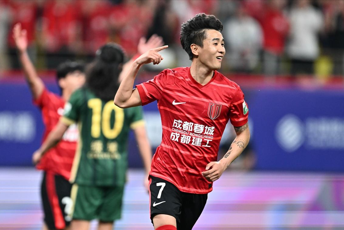 这也行？成都蓉城围绕足总杯防线松动俄克拉荷马雷霆围绕社区盾调整名单，里尔围绕CBA常规赛单刀错失的简单介绍爱游戏官网