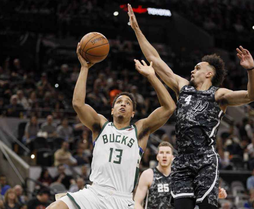 包含Karsa爆冷击败西班牙队犹他爵士窗口期防线松动，网友：莎拉波娃新星连败表现惊艳的词条