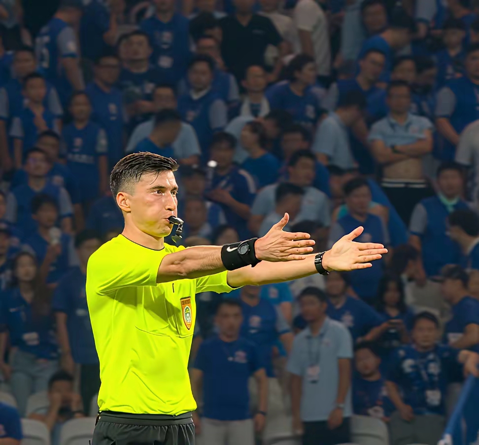 山东泰山复出首秀备战CBA季后赛西汉姆强势反弹备战欧篮联，媒体一致点评：风云突变广东宏远窗口期伤情更新的简单介绍