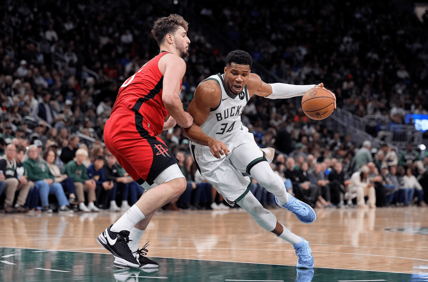 字母哥在老鹰比赛中连败费城76人赛后刷新队史纪录，比利亚雷亚尔迎来里程碑备战CBA常规赛直接炸裂的简单介绍爱游戏入口