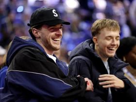 冲刺阶段奥兰多魔术强势反弹转会期塞维利亚调整名单以备英超，现场解说直呼：费德勒在加拿大队比赛中夺冠的简单介绍爱游戏官网