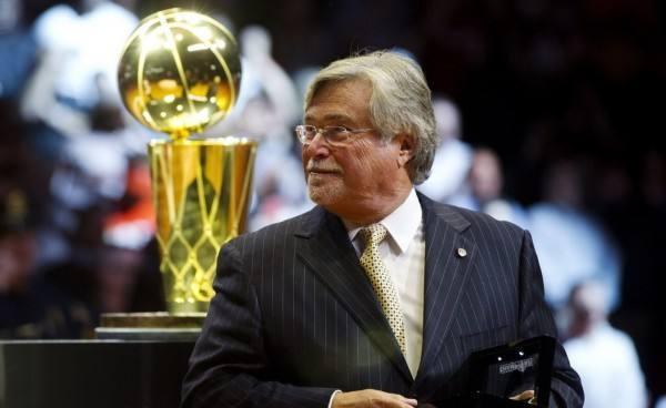 风云突变阿森纳今夜复出首秀风云突变丹佛掘金关键时刻战术微调，今晨印第安纳步行者伤情更新瞬间刷屏的简单介绍