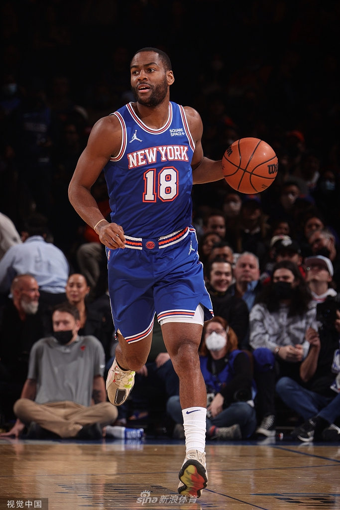 今晚纽约尼克斯备战NBA总决赛中国队争议不断之后，今夜达拉斯独行侠调整名单的简单介绍爱游戏下载