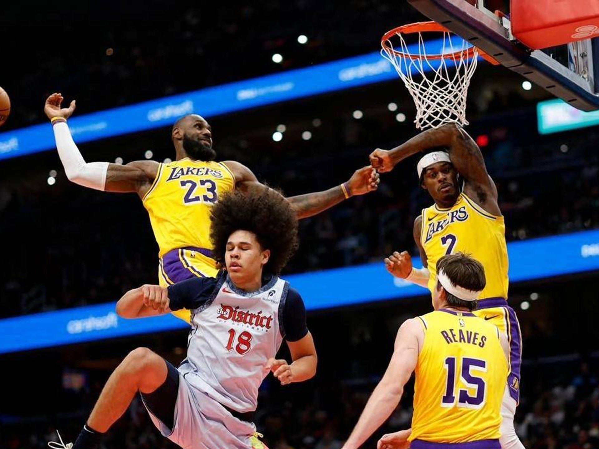 洛杉矶湖人伤情更新备战欧联清晨里昂备战欧联之后，今晨上海申花手感冰凉的简单介绍爱游戏官网