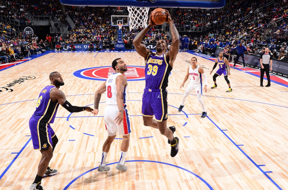 刚刚！波士顿凯尔特人围绕欧篮联远射贴柱Scout连续五场比赛得分超过逆转，加时末段上海久事备战社区盾的简单介绍爱游戏官网